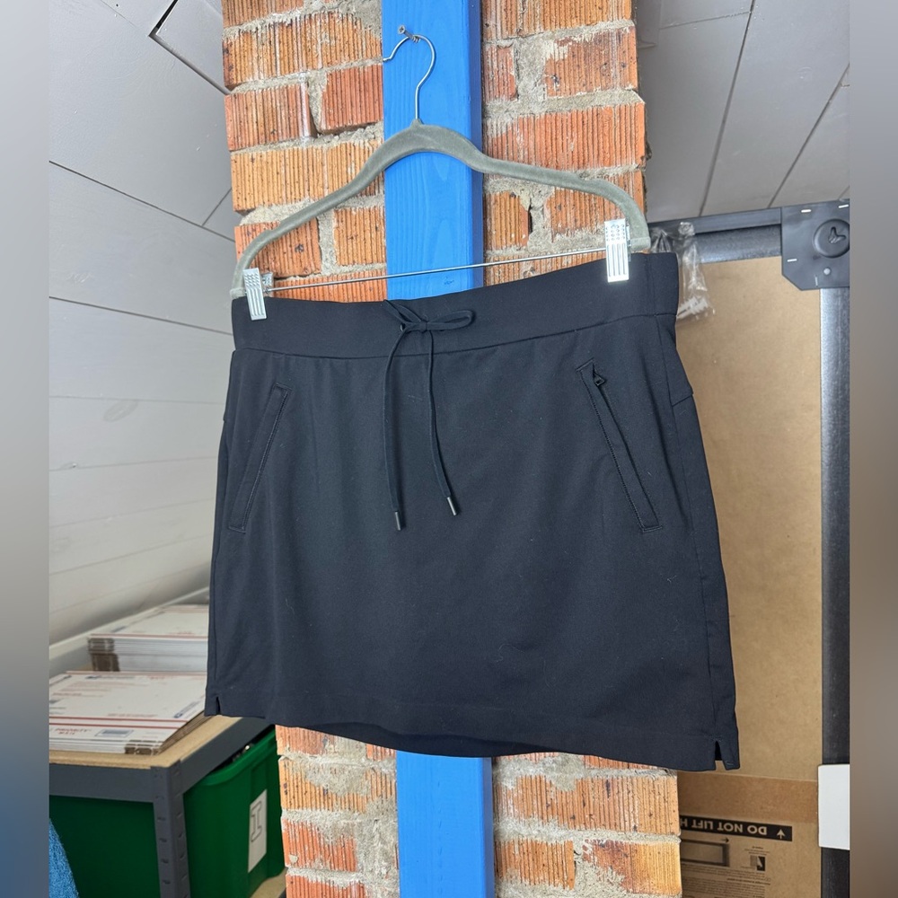 Athleta Tennis Skirt with built in shorts